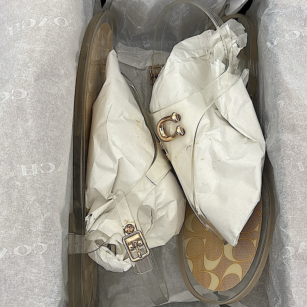 🫧🪼New in Box! COACH Clear Natalee Jelly Sandal Sz 10🪼🫧 - Picture 5 of 7